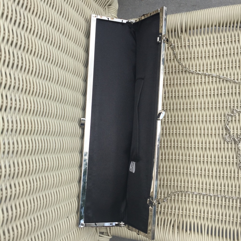 Animal Print Clutch with long gold chain - Picture 5 of 5